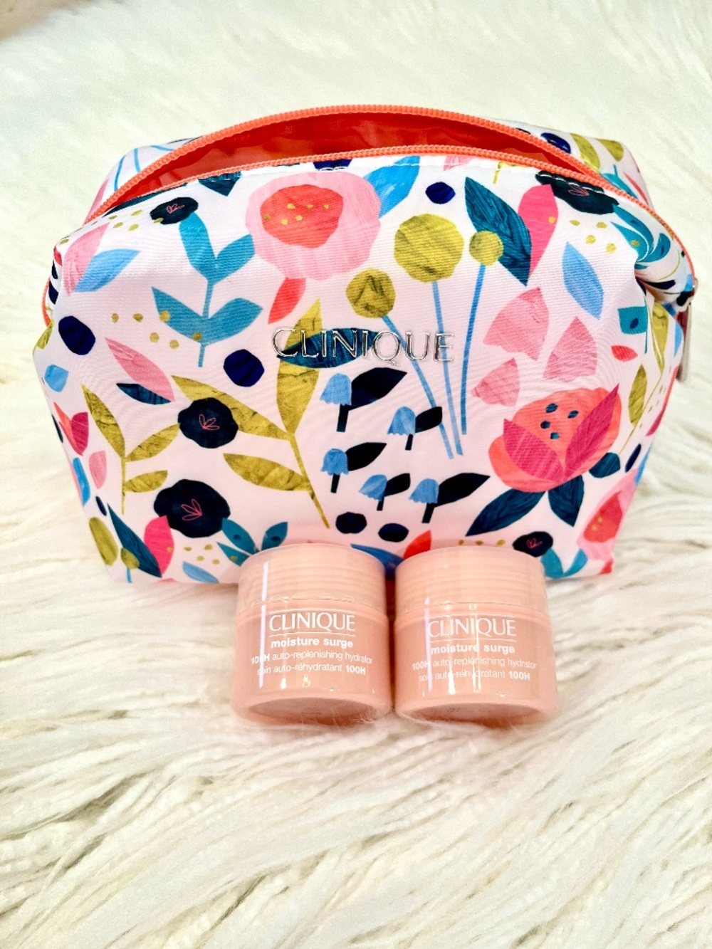 Clinique "Cosmetic Bag in Floral with goodies" NWT